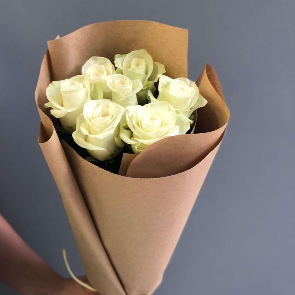 Букет 7 белых роз